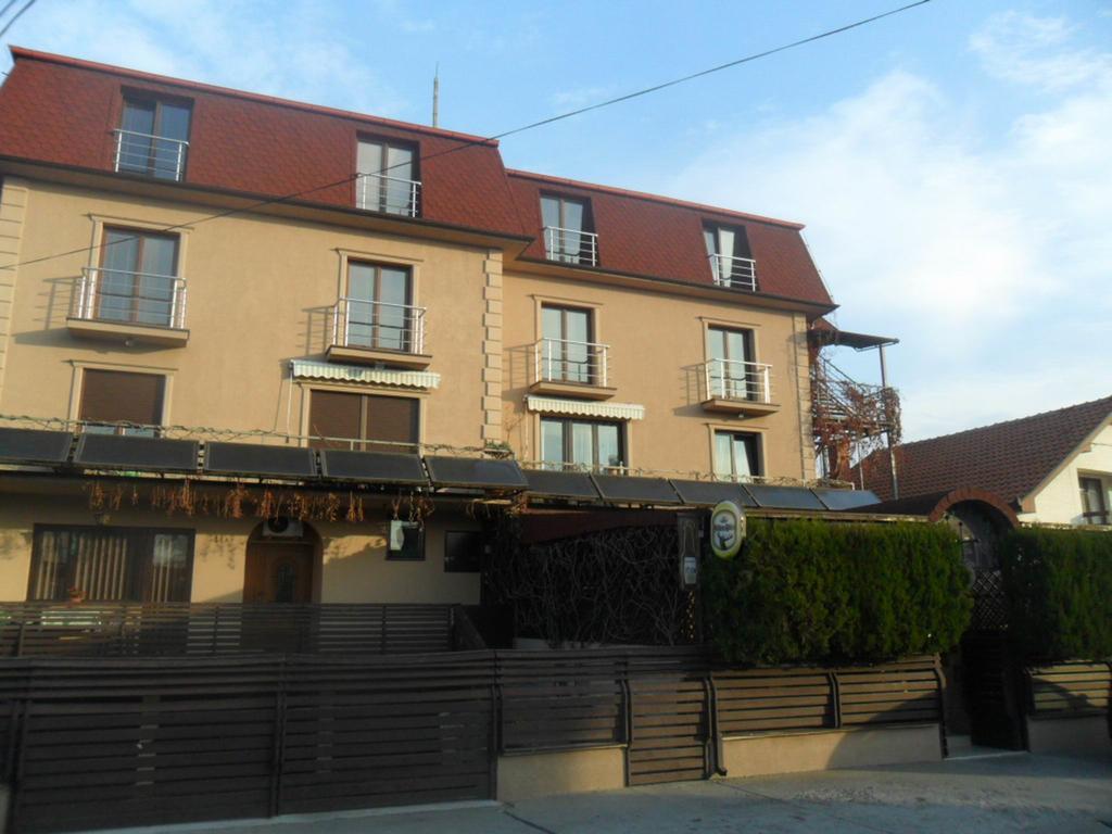 B&B Boem Požarevac Buitenkant foto