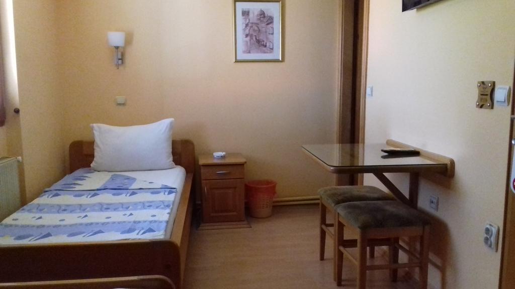 B&B Boem Požarevac Buitenkant foto